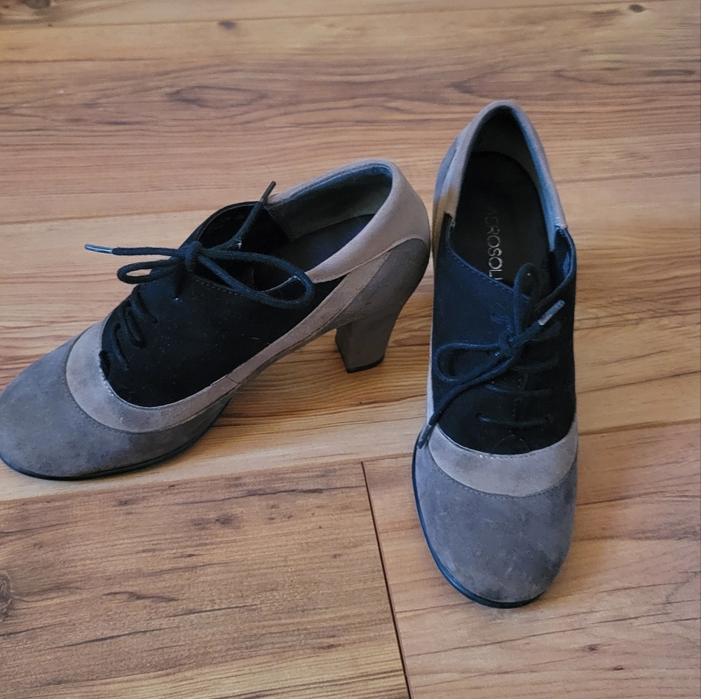 Aerosole suede pumps size 7 1/2